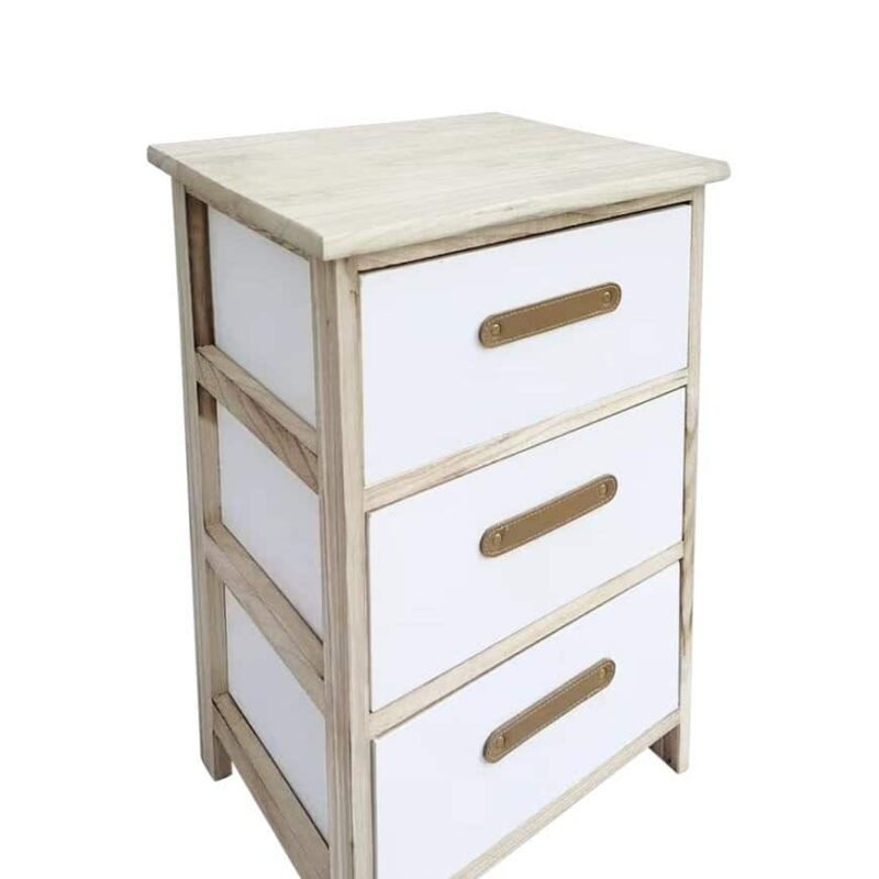 Comodino in legno naturale con cassetti bianchi e maniglie in metallo color oro, stile vintage e decorativo.