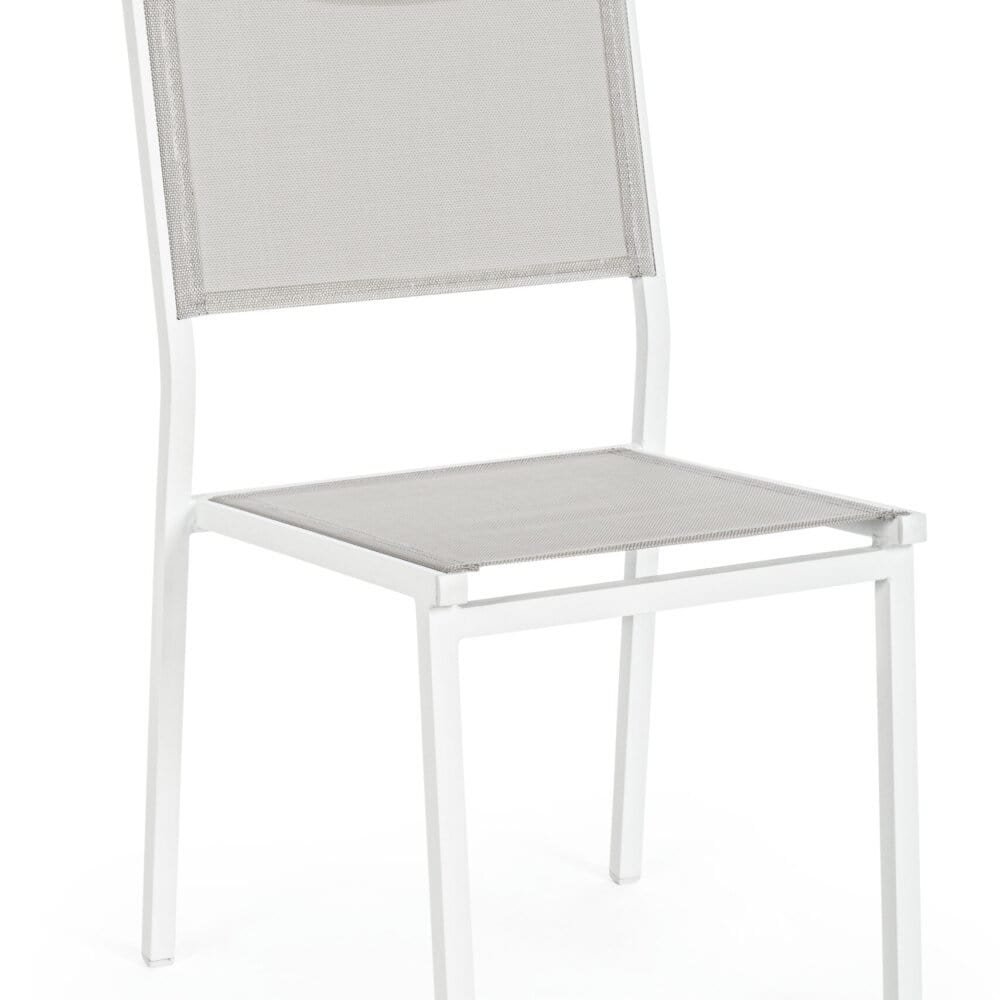 Sedia da esterno bianca con struttura resistente, ideale per giardino e terrazza. Design minimal e comfort duraturo.