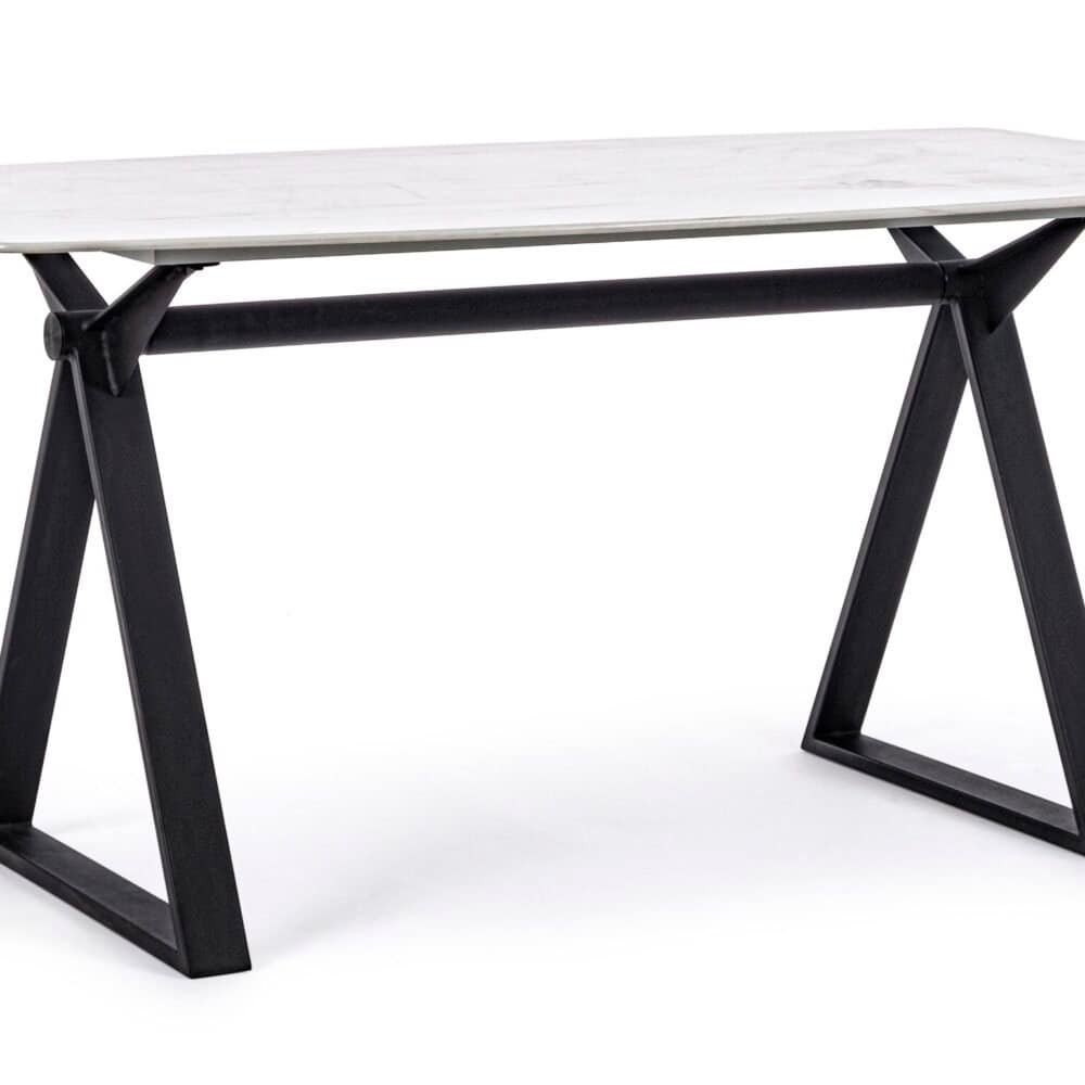 Alt text: Tavolo moderno in marmo bianco e struttura in ferro nero, ideale per interni eleganti.