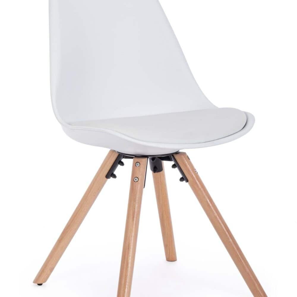 Sedia design bianca con struttura in legno, perfetta per interni eleganti e moderni.