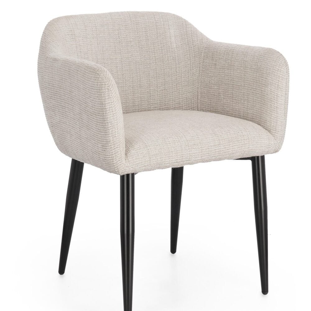 Sedia moderna in tessuto beige con gambe nere in legno, stile elegante e funzionale.