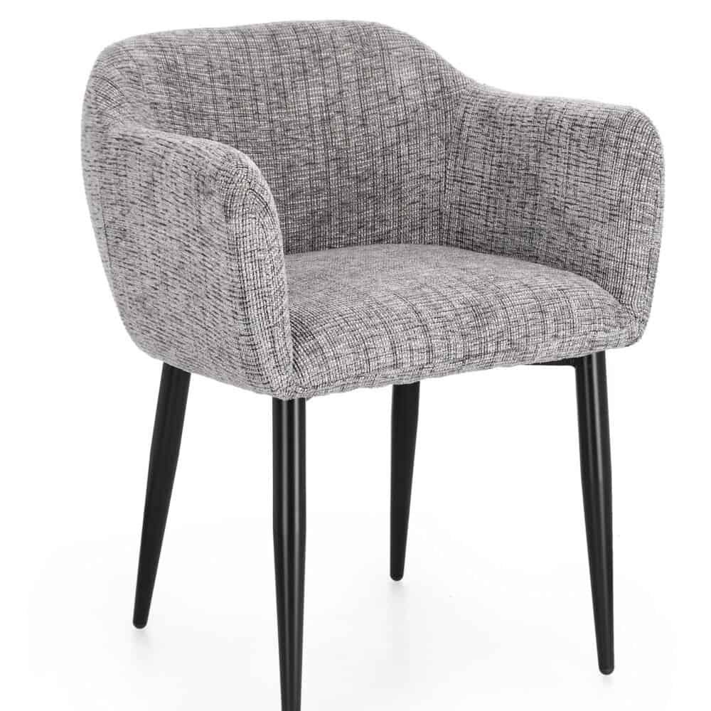 Divano moderno con struttura in tessuto e gambe in legno nero. Perfetto per arredi eleganti e contemporanei.