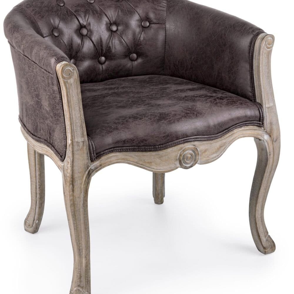 Poltrona in stile vintage con pelle marrone e dettagli in legno, perfetta per arredi classici e raffinati.