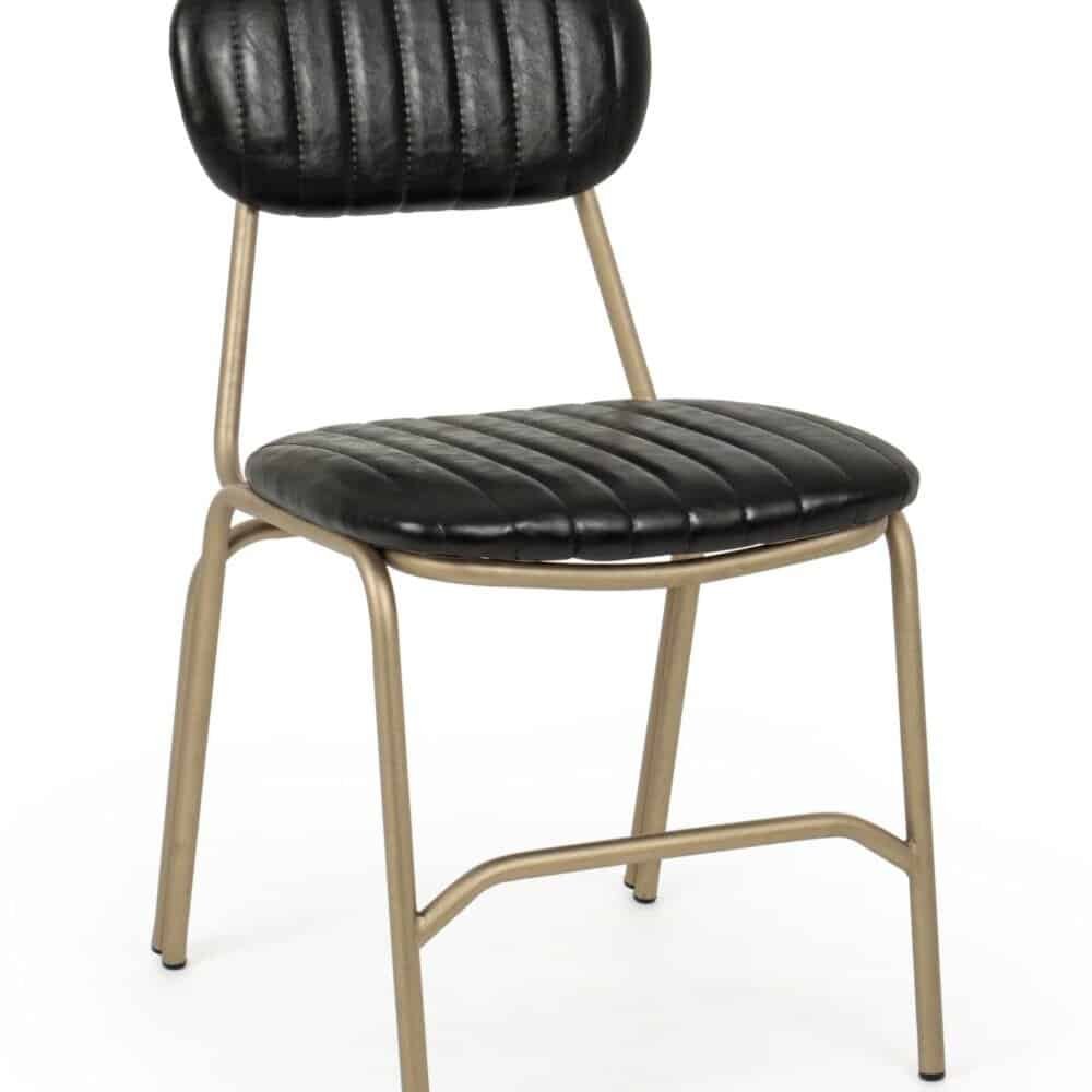 Sedia in stile vintage con sedile e schienale in pelle nera e struttura in metallo beige.