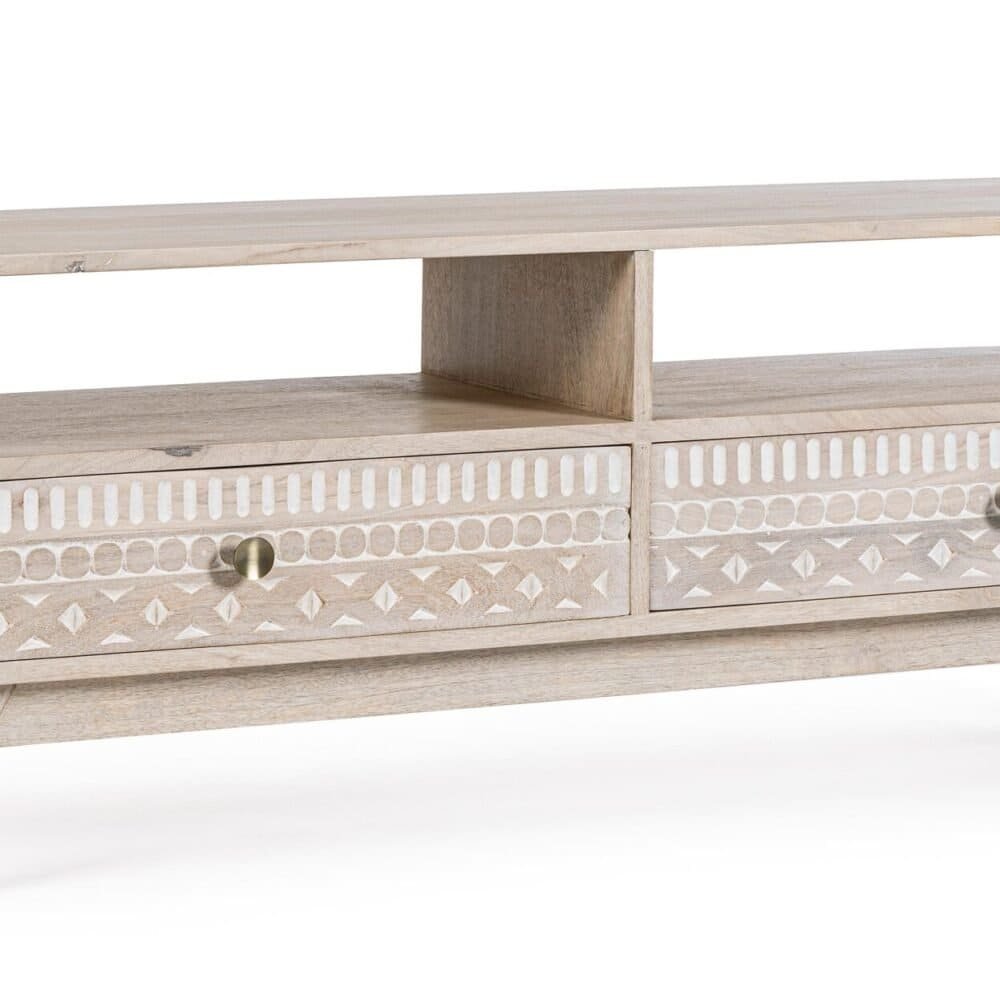 Tavolino in legno naturale con cassetti decorativi e maniglie in ottone, ideale per soggiorno o camera da letto.