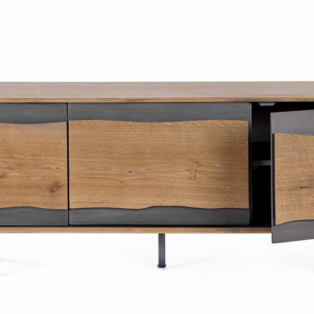 Mobile TV moderno in legno naturale e dettagli in metallo nero, design raffinato e funzionale.