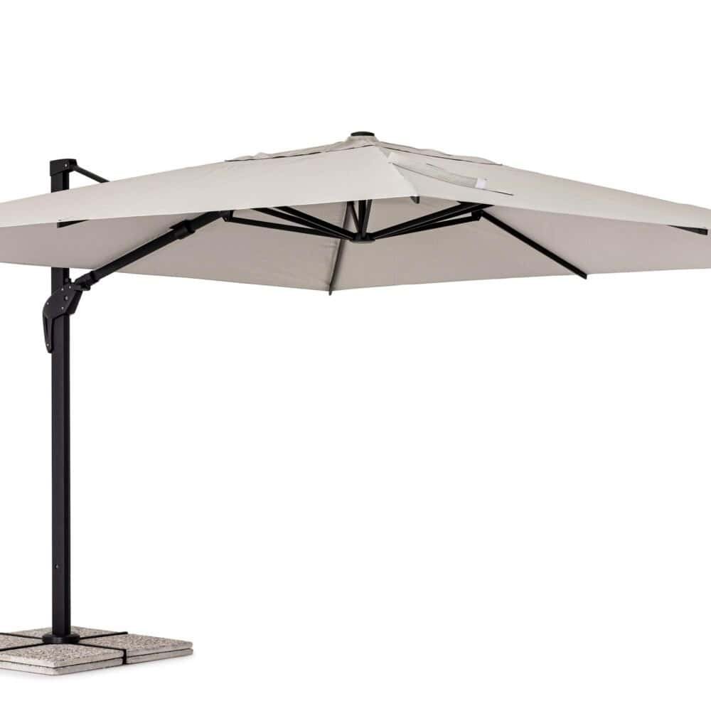 Ombrellone da esterno beige con struttura resistente nera, perfetto per giardini e terrazze.