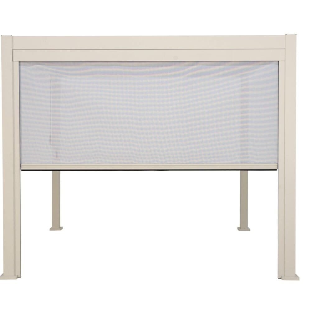 Lettino in stile moderno, perfetto per il giardino e il relax all'aperto, con struttura elegante.