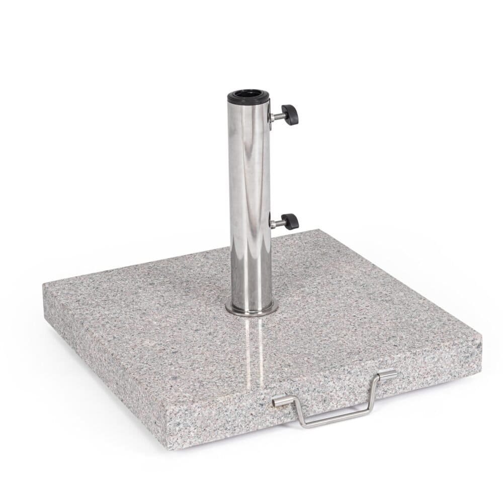 Supporto per ombrellone in acciaio e marmo per stabilità e durabilità.