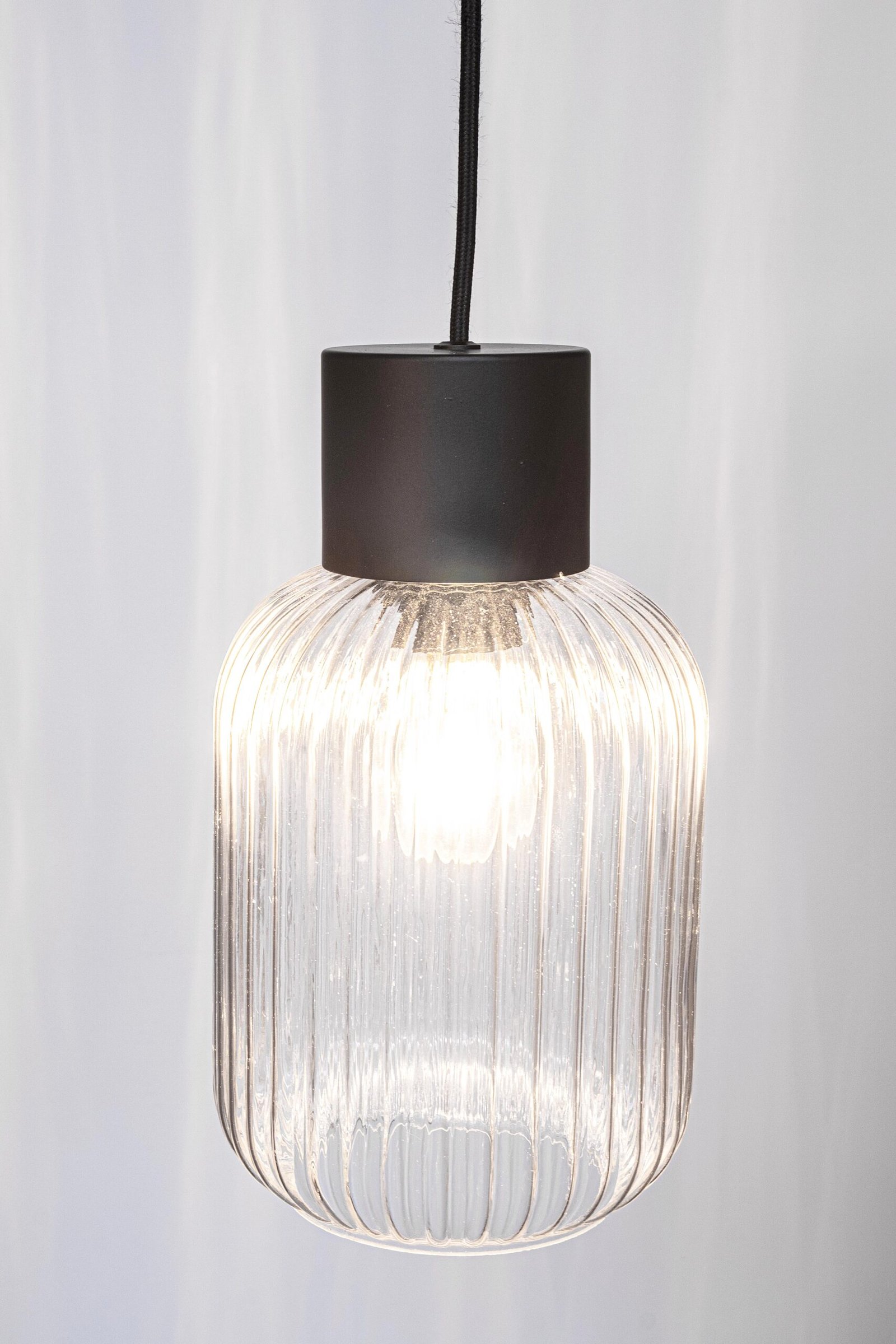 LAMPADARIO 1LUCE SHOWY TRASP-NERO
