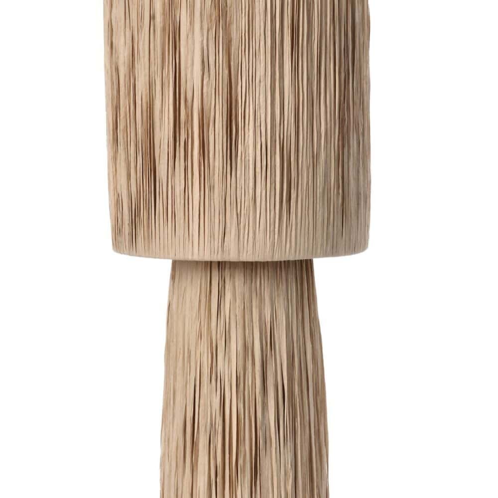 Lampada moderna in legno con design naturale e artistico, perfetta per ambienti eleganti e raffinati.