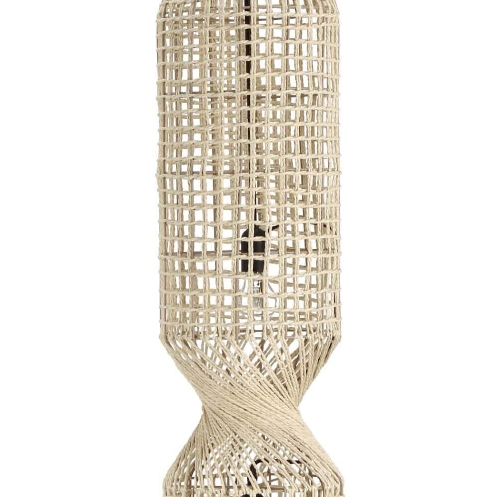 Lampada a sospensione in rattan intrecciato naturale, stile boho chic e ambienti alla moda.