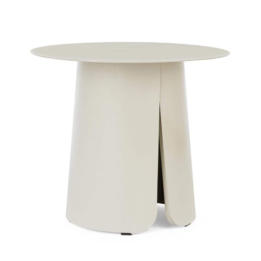 Tavolo moderno bianco con base raffinata, ideale per salotti e living di stile.