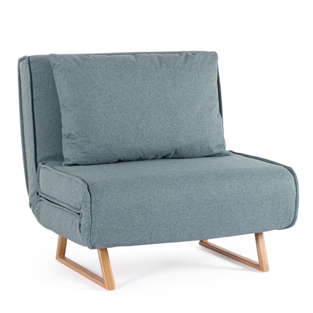 Divano letto in tessuto grigio chiaro con seduta e cuscino ampio, stile minimalista e funzionale, perfetto per spazi moderni.