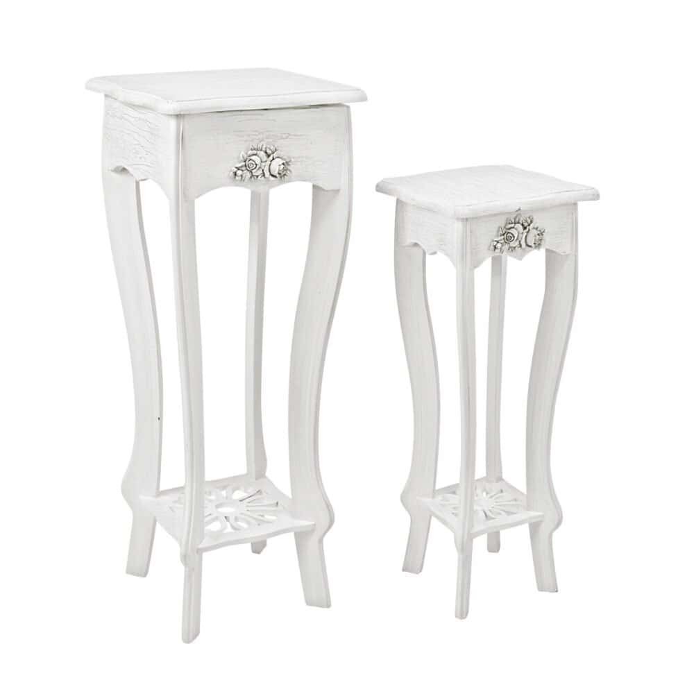 Lampade da tavolo vintage con decorazioni floreali in stile provenzale.