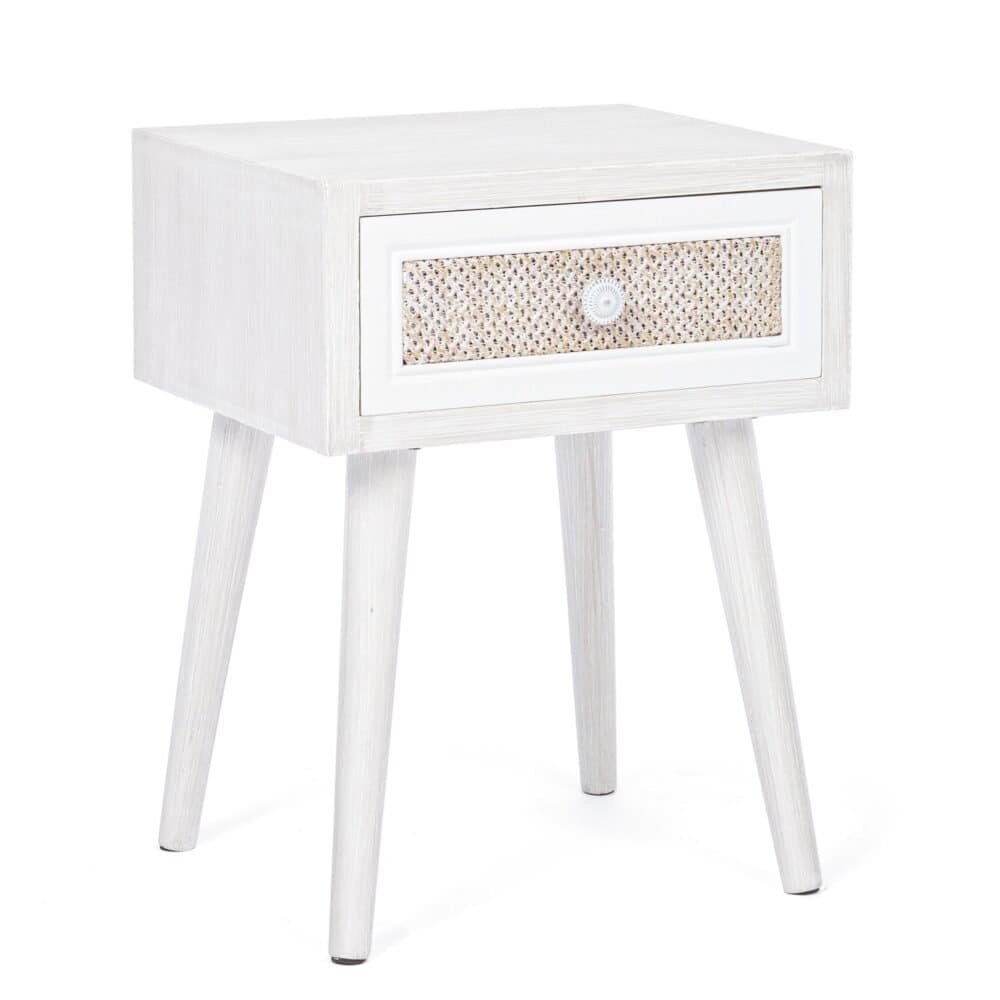 Comodino elegante con cassetto in rattan naturale e finitura bianca shabby chic. Perfetto per ambienti romantici e decorativi.