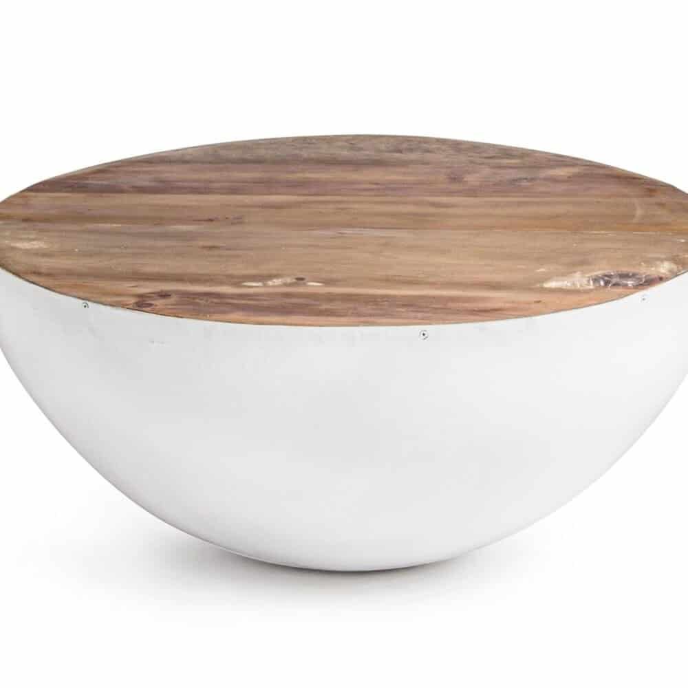 Tavolino in cemento e legno, elemento di arredo moderno per salotti e ambienti eleganti.