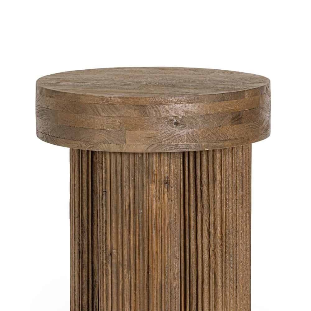 Palo da tavolo in legno massello, design rustico e stile naturale, perfetto come complemento d'arredo.