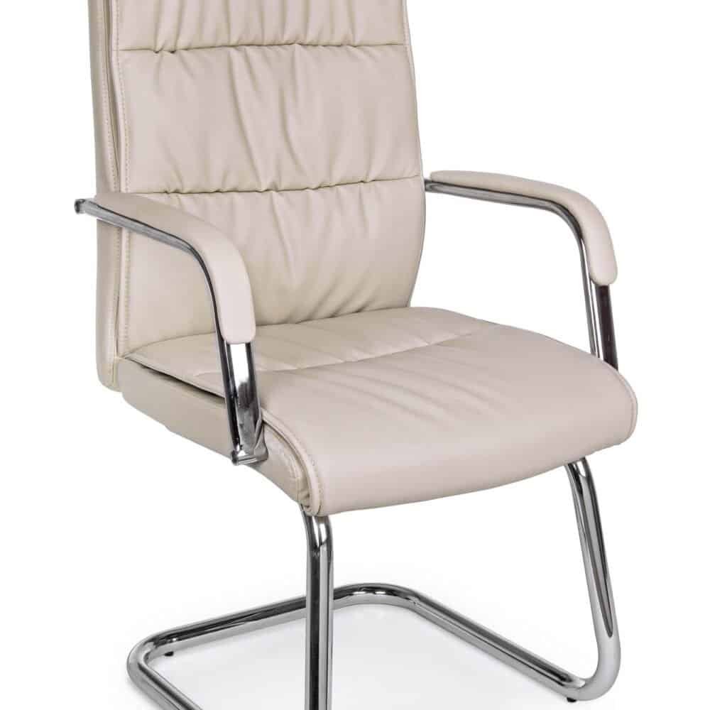 Sedia da ufficio in pelle beige con struttura in metallo cromato, comfort e stile professionale.