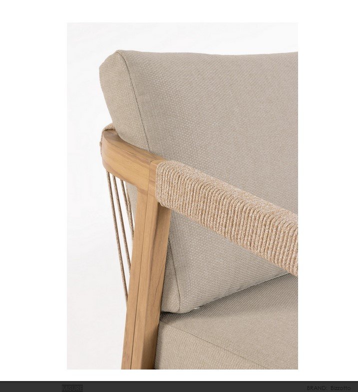 SET4 SALOTTO C-C KALIMERA DESERT KD8 - JOLLYGIUNCO Close-up of a beige upholstered armchair with a wooden frame and a woven rope-wrapped armrest